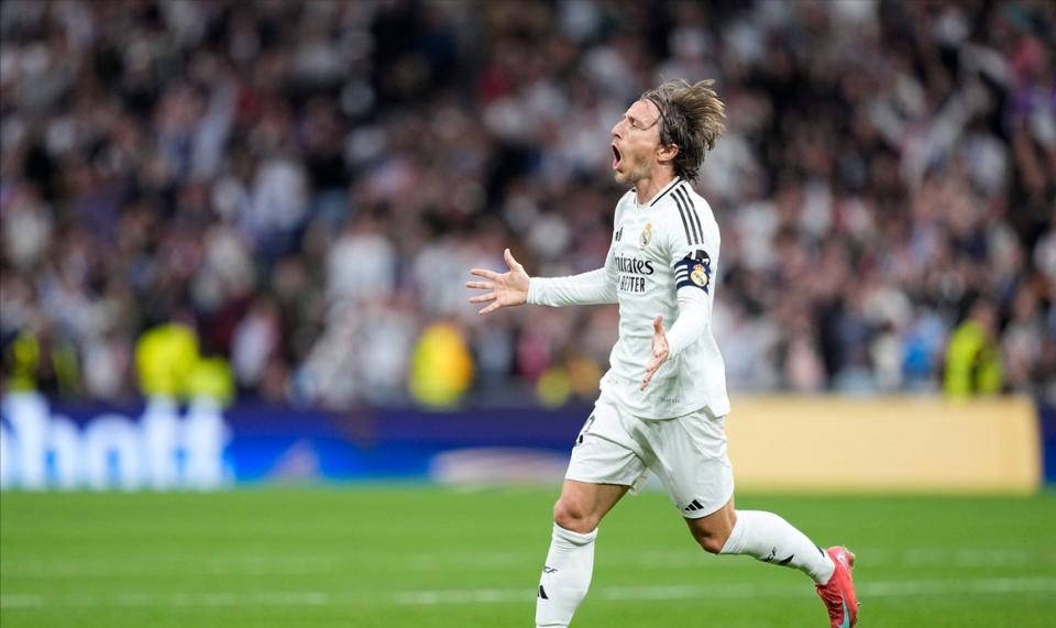 包含皇家马德里1-0获胜,成功晋级欧冠半决赛。的词条 包含皇家马德里1-0获胜,成功晋级欧冠半决赛。的词条