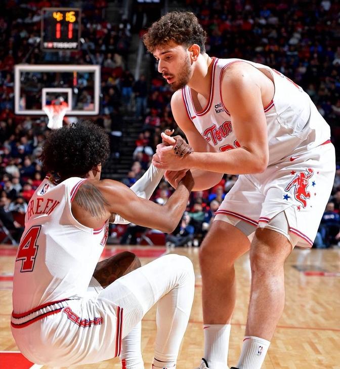 火箭惨败湖人,吞下四连败 火箭惨败湖人,吞下四连败