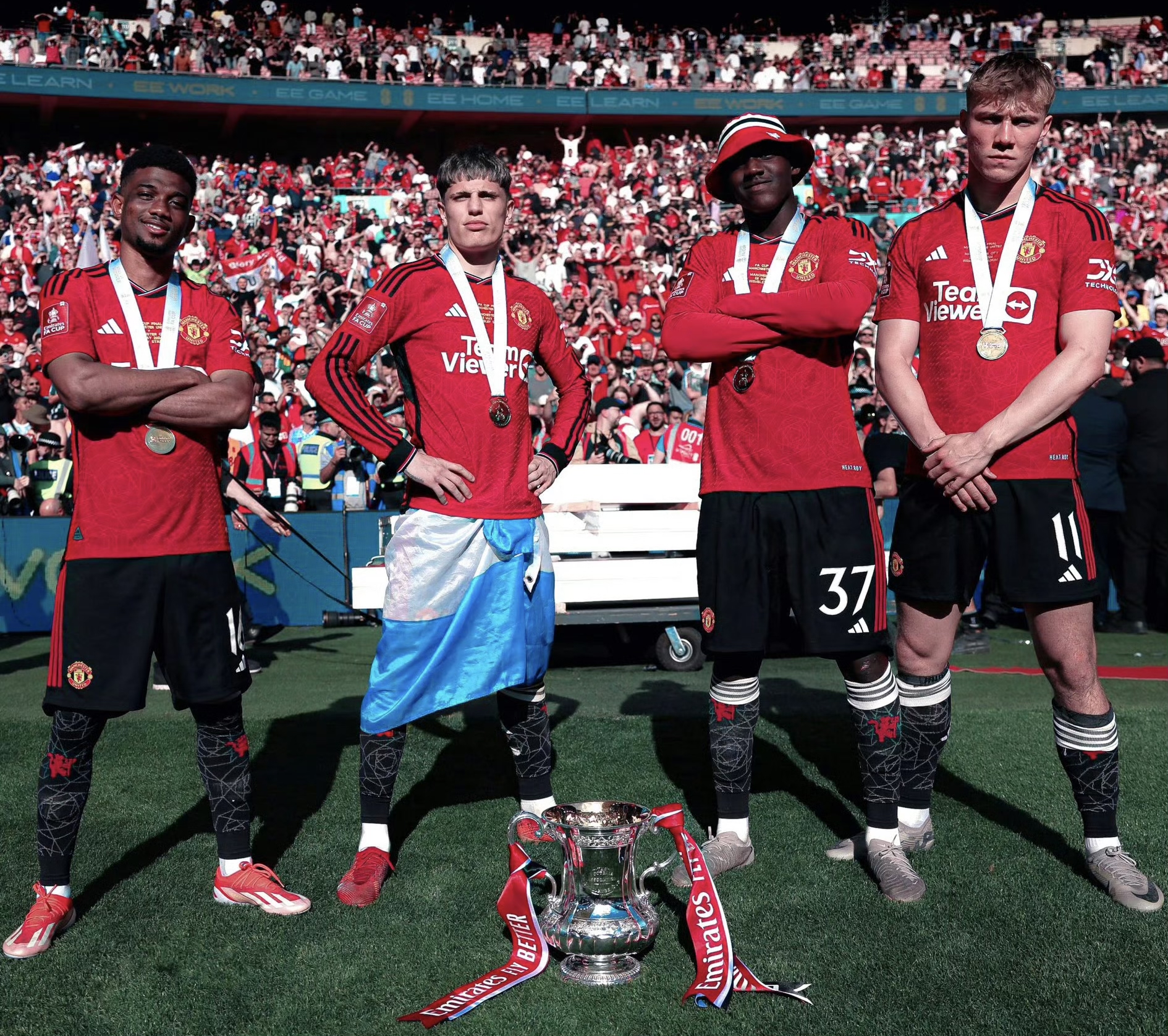 球迷热议欧国联决赛战况,谁能笑到最后的简单介绍 球迷热议欧国联决赛战况,谁能笑到最后的简单介绍