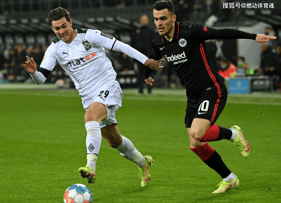 法兰克福连胜对手,势不可挡地闯入德甲积分榜前列 法兰克福连胜对手,势不可挡地闯入德甲积分榜前列
