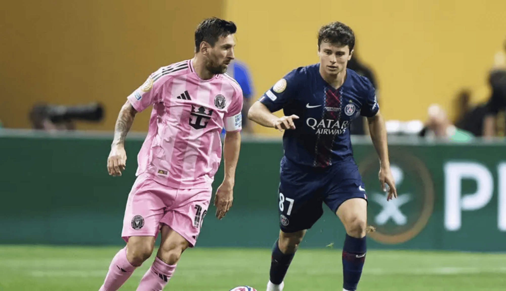 葡萄牙鏖战阿根廷,阿尔巴送出助攻 葡萄牙鏖战阿根廷,阿尔巴送出助攻