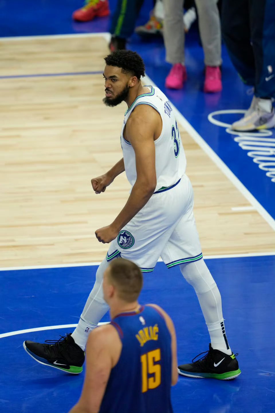 国王轻取独行侠,戈贝尔状态火热的简单介绍 国王轻取独行侠,戈贝尔状态火热的简单介绍